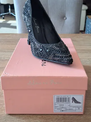 Zapatos de fiesta Alma en Pena negros y plateados