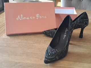 Zapatos de fiesta Alma en Pena negros y plateados