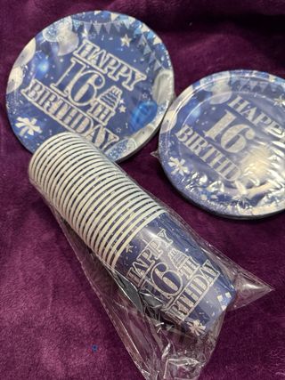 Set 25 Platos 17.78cm + 25 Platos 22.86cm + 25 Vas