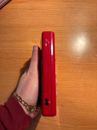 Nintendo DS Lite Roja + Estuches