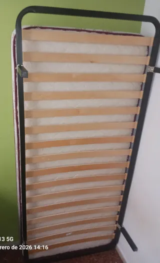 Cama 90 con colchón ortopédico