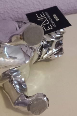 Figura Bulldog Resina Plateado