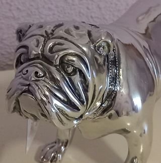 Figura Bulldog Resina Plateado