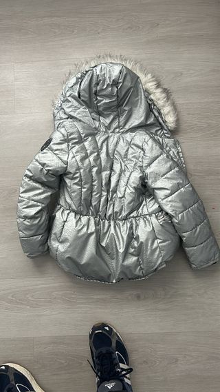 Abrigo plateado niña con capucha