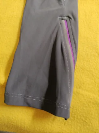 Camiseta deportiva Kalenji mujer XS morada nueva.