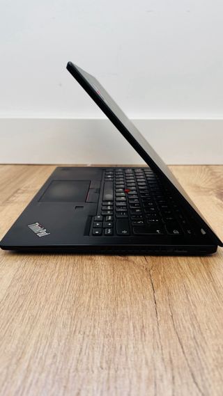 Lenovo ThinkPad X390 i5 / 16 RAM / 256 M2/ Win11