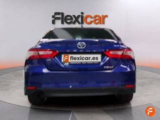 Toyota Camry 2.5 220H Advance