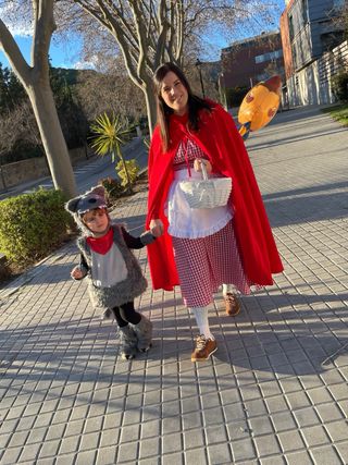 Disfraz Familiar Caperucita Roja y Lobo