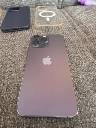 iPhone 14 Pro Max Negro y Plata