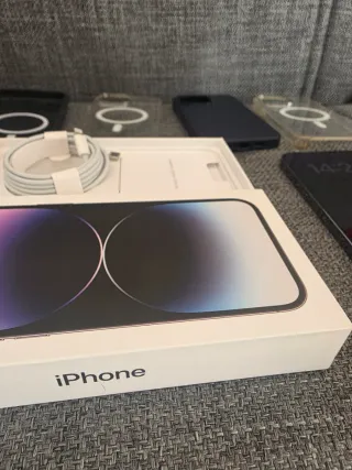 iPhone 14 Pro Max Negro y Plata