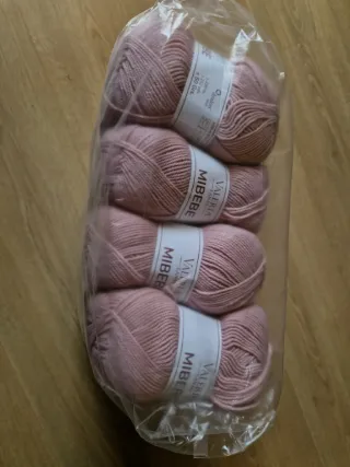 17 ovillos MiBebe Valeria Lanas C/030