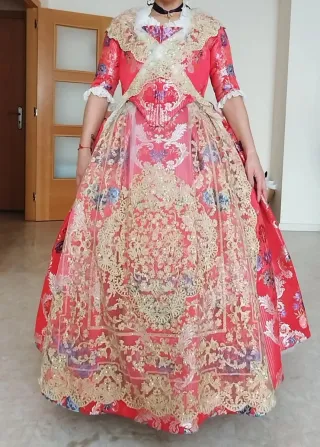 Traje de Fallera Rojo y Dorado