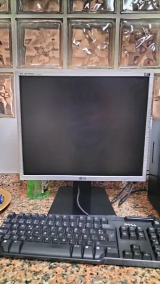 Ordenador Completo ASUS + Pantalla + Teclado