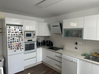 Cocina completa con electrodomésticos