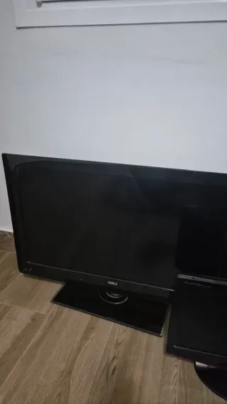 3 Televisores Negros