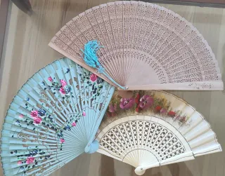 Lote 3 abanicos decorados
