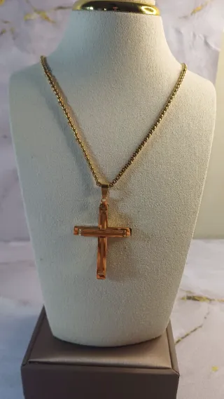 Cadena y Cruz Chapado Oro