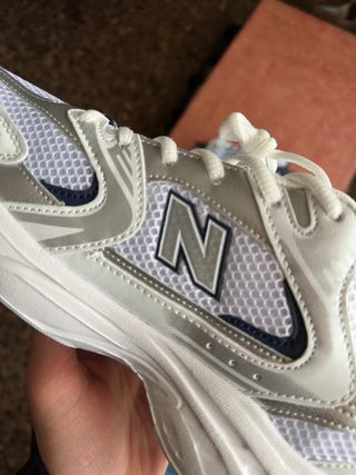 New Balance 530 Blancas Talla 44 / 43