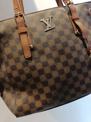Bolso Louis Vuitton Marrón