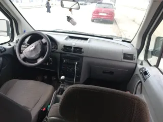 Ford Tourneo Connect 2004