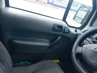 Ford Tourneo Connect 2004