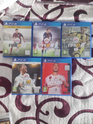 Lote 5 Juegos FIFA PS4: 15, 16, 17, 18, y 20.
