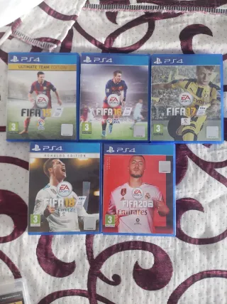 Lote 5 Juegos FIFA PS4: 15, 16, 17, 18, y 20.