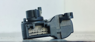 MOTOR APERTURA TRAMPILLAS CLIMATIZADOR PORSCHE CA