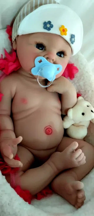 Bambina Reborn in Silicone Completa 48 cm.