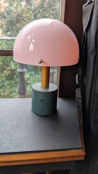 Lámpara de mesa led