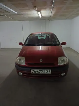 Renault Clio 2000