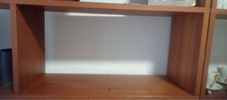 Estantería de madera