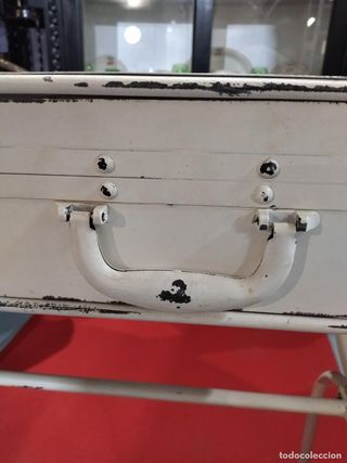 Tavolo ausiliario vintage bianco a forma di valigia