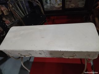 Tavolo ausiliario vintage bianco a forma di valigia