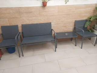 Conjunto de jardín metálico y cristal