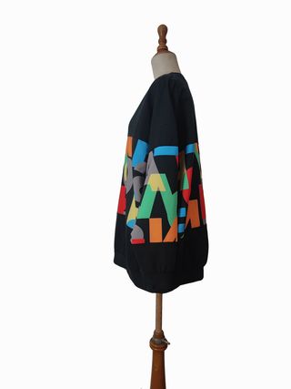 Moskalla/ Sudadera negra oversize estampada L XL