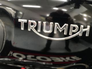 Triumph Bonneville SE Negra y Marrón