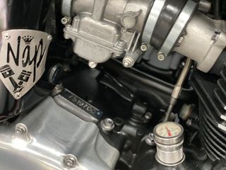 Triumph Bonneville SE Negra y Marrón