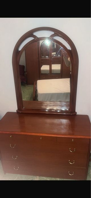 Specchio per trucco in legno e cristallo