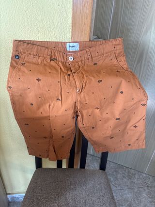 Pantalón corto estampado talla 42