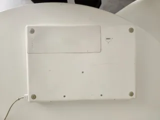 MacBook Blanco Antiguo