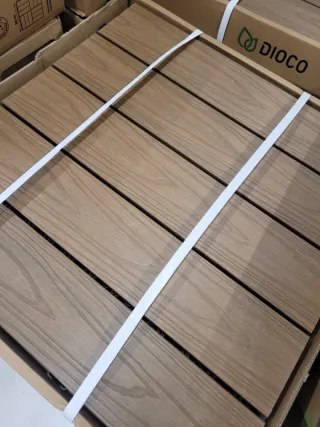 Baldosas composite exterior madera 50x50