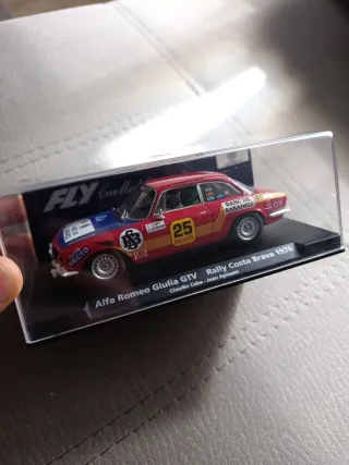 Alfa Romeo Giulia scalextric FLY