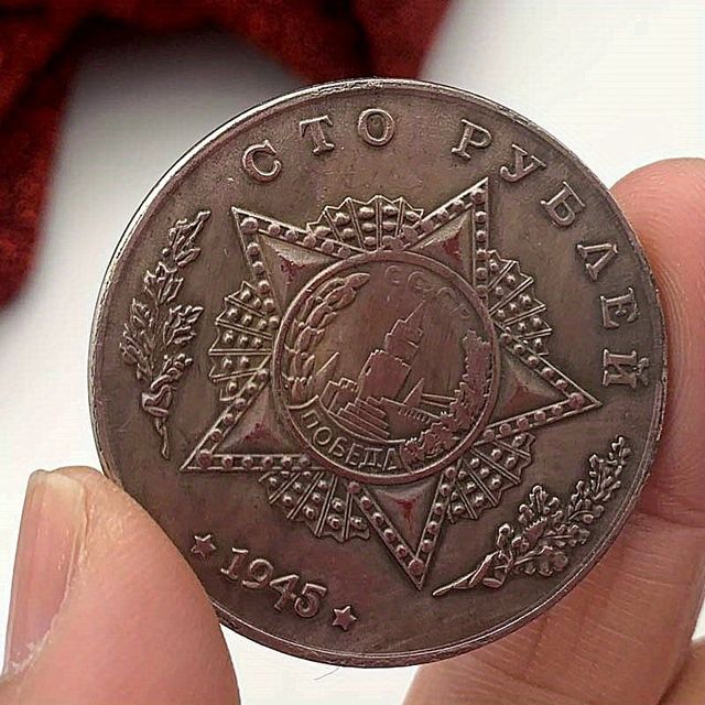 TANQUE T-34-85 URSS MONEDA EN ESTUCHE DE MADERA