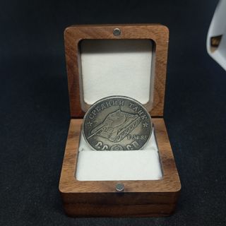 URSS TANQUE T-34-85 MONEDA EN ESTUCHE DE MADERA