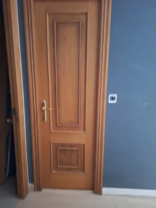 Puerta interior roble con cerradura