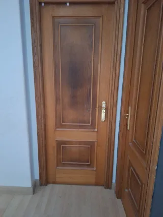 Puerta interior roble con cerradura