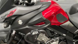 SUZUKI V-Strom 650 Adventure Roja/Gris
