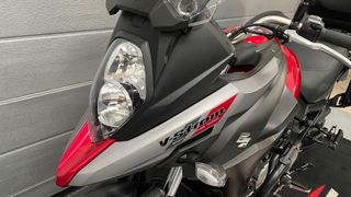 SUZUKI V-Strom 650 Adventure Roja/Gris