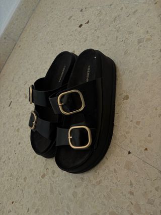 Sandalias plataforma Bershka negras